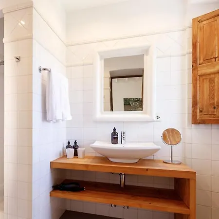 Bed and Breakfast Coll Boutique - Adults Only 4*