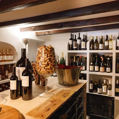 Coll Boutique - Adults Only Couette-café 4*