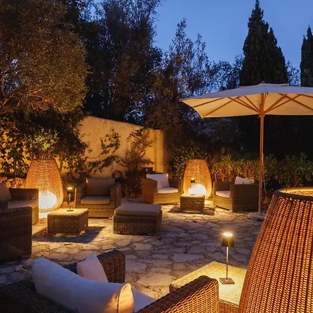Coll Boutique - Adults Only Couette-café 4*