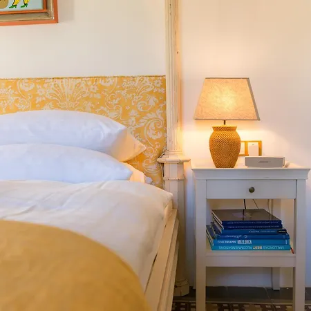 Coll Boutique - Adults Only Couette-café 4*