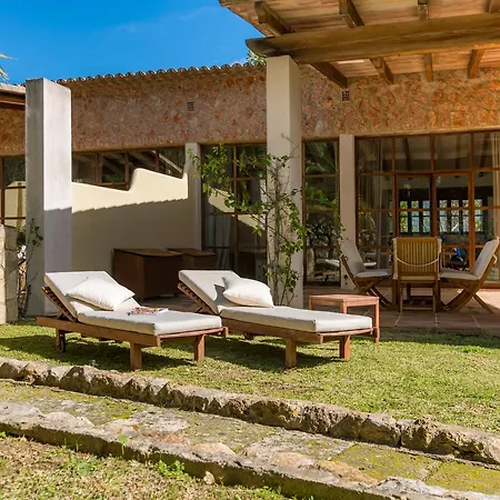 Coll Boutique - Adults Only 4*